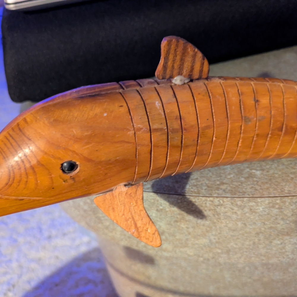 Brown Ribbed Wooden Fish Decor Accessory - Picture 6 of 11